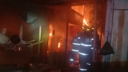 Kebakaran di Matraman Jakarta Timur, 10 Unit Rumah Hangus