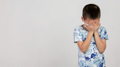 Jika Anak Tiba-tiba Nakal Ustaz Adi Hidayat Bilang Jangan Langsung Dipukul, Tapi…