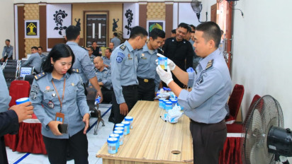 Mendadak, Puluhan Pegawai Lapas Banyuwangi Jalani Tes Urine
