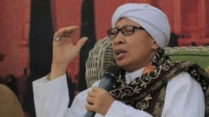 Tiga Kali Tidak Shalat Jumat Kafir? Bagaimana Cara Taubatnya? Buya Yahya Katakan…