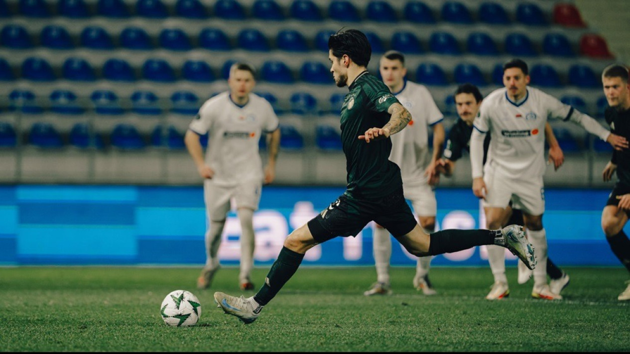 Pelatih Kevin Diks Komentari Kegagalan sang Pemain Timnas Indonesia Eksekusi Penalti di Laga FC Copenhagen
            - galeri foto