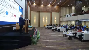 Anggota VI Badan Pemeriksa Keuangan (BPK) Fathan Subchi menyampaikan pidato kunci dalam FGD bertajuk Harmonisasi Pengendalian Internal dan Manajemen Risiko Dalam Membangun Good Univercity Governance