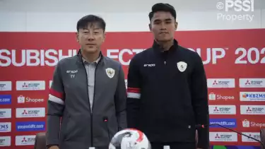 Shin Tae-yong bersama Muhammad Ferarri