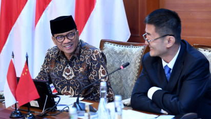 Curhat Ribuan Desa di Indonesia Belum Terjamah Listrik dan Sinyal, Menteri Desa Harap Bisa Kerja Sama dengan Tiongkok