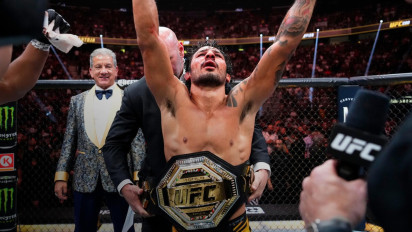 UFC 310: Alexandre Pantoja Tampil Gemilang, Kai Asakura Dipaksa Bertekuk Lutut