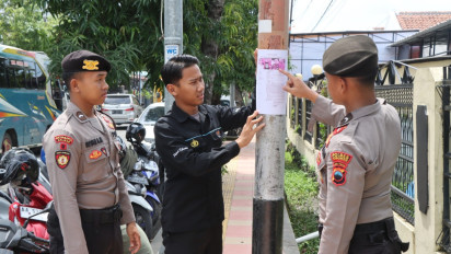 Polres Kebumen Sebar Poster DPO Harun Masiku, Kapolres: Lapor Segera Jika Masyarakat Melihat