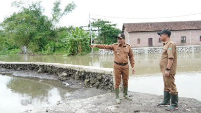 Plt. Bupati Sidoarjo Subandi Sidak Korban Banjir