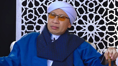 Sore yang Istimewa Itu Bukan Hanya Hari Jumat, Buya Yahya: Ubah Suasana Sejak Ashar dan Lakukan Amalan Ini