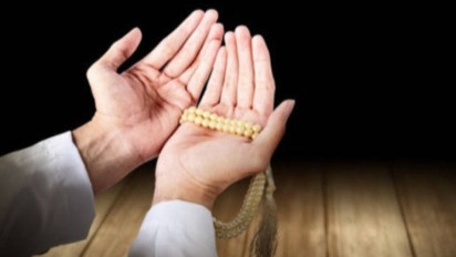 Tiga Kisah Nyata Tentang Amalan Istighfar, Ustaz Khalid Basalamah: Tercantum dalam Al-Qur’an