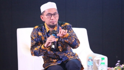 Hajat Langsung Terkabul Dengan Membaca Kalimat Ini Sebelum Berdoa, Ustaz Adi Hidayat Bilang Langsung Diijabah Tanpa Syarat, Asal Tepat Membaca...
