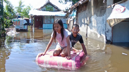 Ratusan Rumah di Mojokerto Terendam Banjir, Warga Dievakuasi ke Tempat Aman