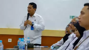 Kepala BNN RI Marthinus Hukom, S.I.K., M.Si., didampingi Pejabat Tinggi Madya dan Pejabat Tinggi Pratama melakukan kunjungan kerja ke BNN Kota Cirebon.