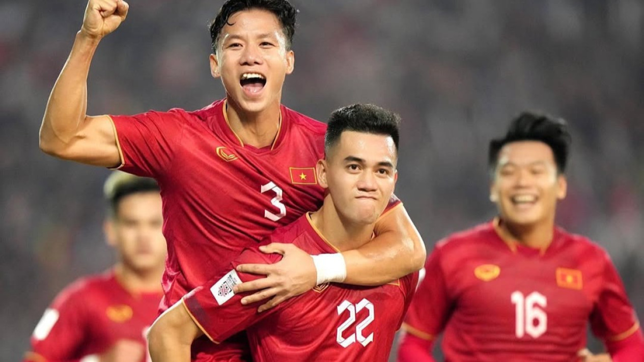 Kabar Buruk, Timnas Indonesia Wajib Waspada dengan Bintang Vietnam Ini, usai Sabet Pemain Terbaik Kini Sebut Anak Asuh Shin Tae-yong itu Sebagai ...
            - galeri foto