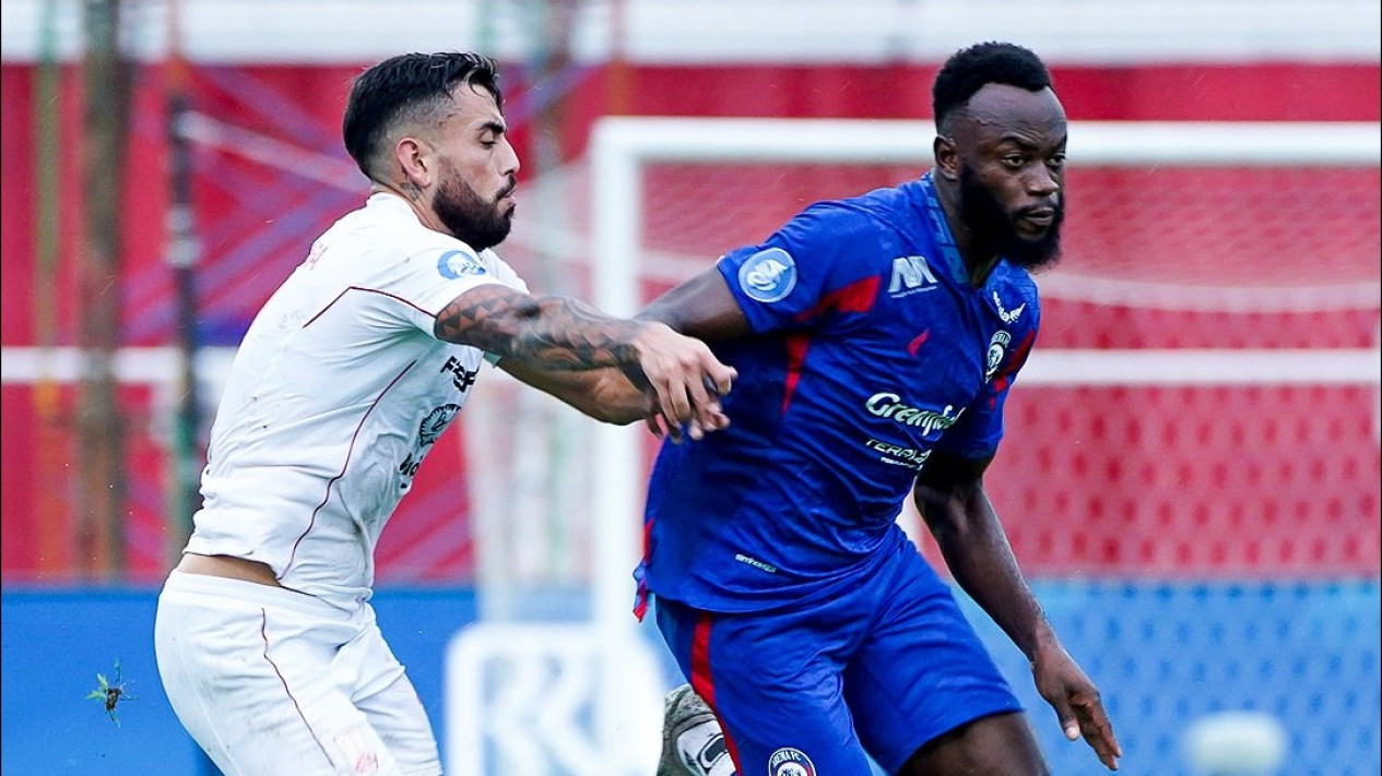 Liga 1: Arema FC Bakal Bergerak Cepat Cari Pelatih Baru usai Berpisah dengan Joel Cornelli
            - galeri foto