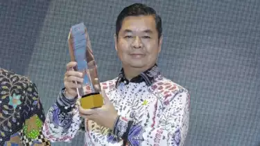 Pemerintah Provinsi DKI Jakarta mendapatkan penghargaan atas Kinerja Pemerintah Daerah tahun 2024 kategori Kinerja Total (Khusus) tingkat provinsi.