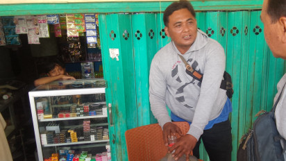 BBM Campuran Air Radiator Dijual di Warung, Polsek Krian Amankan Pemilik dan Barang Bukti