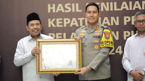 Polres Jombang Raih Penghargaan Kepatuhan Pelayanan Publik dari ...