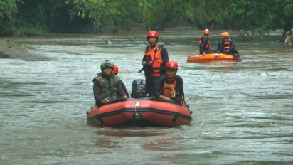 Tiga Warga Hanyut Terseret Arus Sungai Bondoyudo di Lumajang, Satu Ditemukan Dua Masih dalam Pencarian