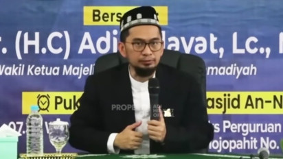 Walau Mata Tinggal 5 Watt, Mulai Sekarang Baca Dzikir ini Tengah Malam, Kata Ustaz Adi Hidayat Dosa Seumur Hidup Bisa Rontok