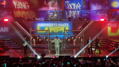 Duet Nassar dengan Band The Lucky Laki Bawakan Seperti Mati Lampu Sukses Ajak Fans Bernyanyi