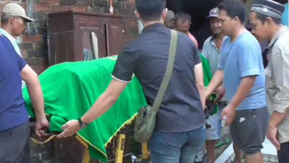 Ada Suara Benturan Berkali-kali Sebelum Kasus Anak Bunuh Ayah di Sidoarjo Terungkap, Diduga Kepala Ayahnya Dibenturkan ke Tembok