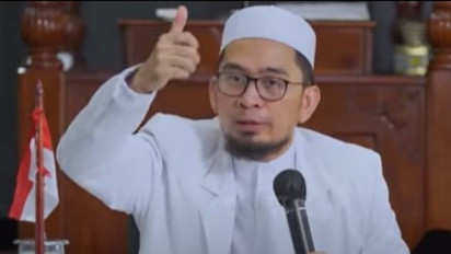 Apa Boleh Ambil Wudhu di Tempat yang Menyatu dengan WC? Ustaz Adi Hidayat Bilang itu Hukumnya...