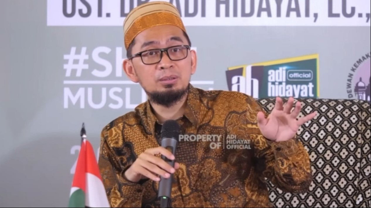 Boleh atau Tidak Punya Keluarga Non-Muslim tapi Harus Ucap Selamat Natal? Ustaz Adi Hidayat Bagikan Cara Amannya Ternyata..
            - galeri foto