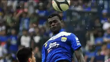 Legenda pemain asing Liga Indonesia era 2000-an, Abanda Herman saat berseragam Persib Bandung