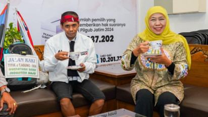 Relawan Khofifah-Emil Aksi Jalan Kaki ke IKN, Khofifah Titipkan Udeng Madura untuk Warga Ibu Kota Nusantara