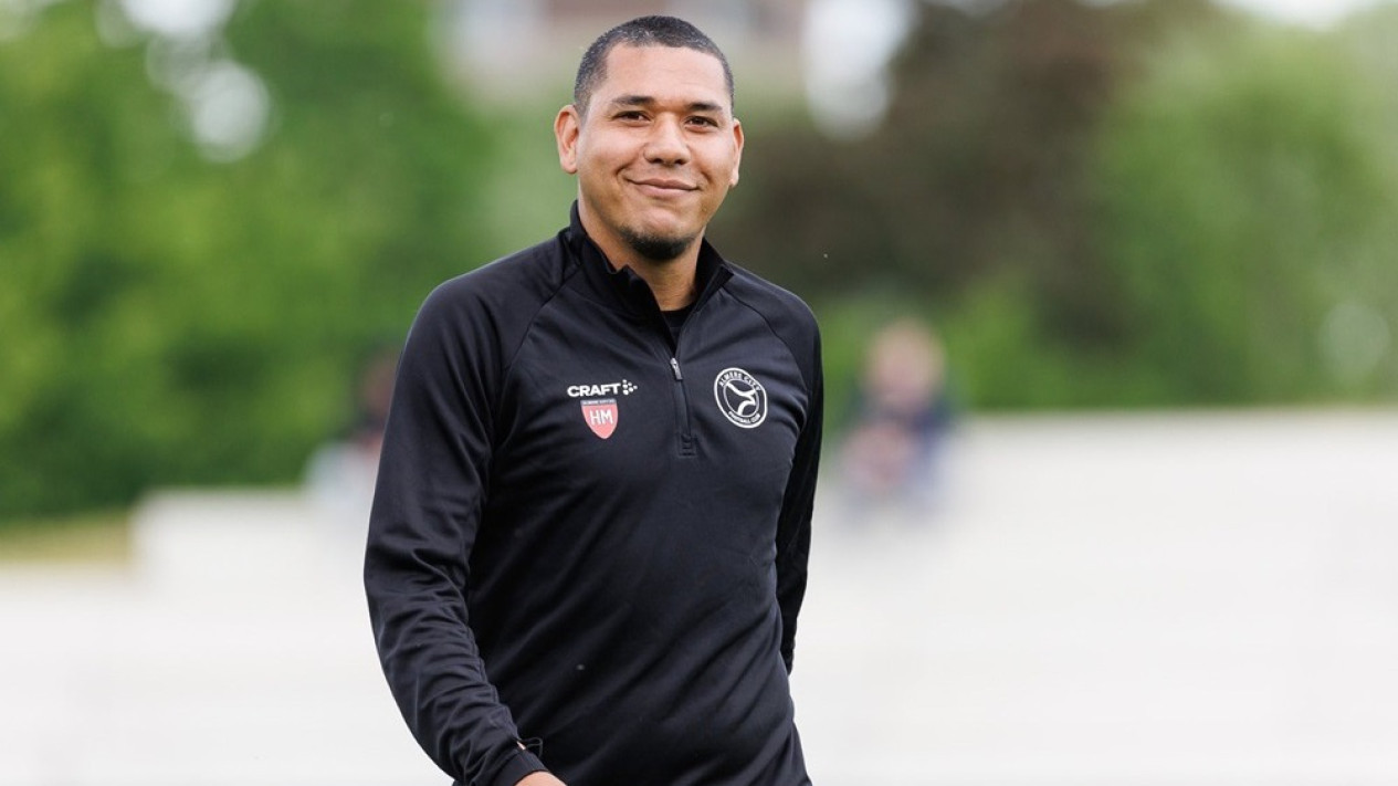 Setelah Dikritik Pemain Timnas Indonesia Thom Haye, Pelatih Almere City Resmi Dipecat
            - galeri foto