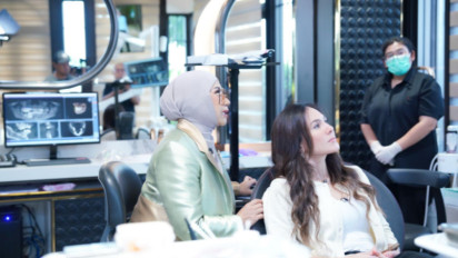 Pengalaman Menegangkan Wulan Guritno Akibat Gigi Berlubang yang Terabaikan dan Memburuk, Akhirnya Temukan Solusi di Devya Dental Clinic