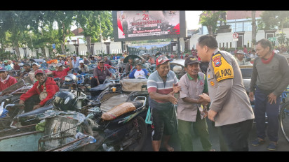 Rayakan 28 Rahun Pengabdian, Ratusan Tukang Becak Makan Bareng Alumni Akpol 96