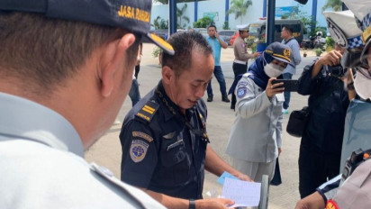 Polres dan Dishub Karawang gelar “ramp check” bus jelang Nataru