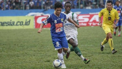 Nostalgia Persib Bandung: Kisah Eka Ramdani yang Dicap Pengkhianat hingga Didemo Bobotoh usai Pindah ke Persisam