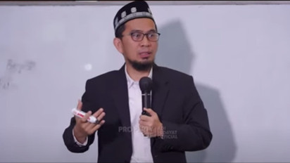 Bukan Hanya Dosa yang Rontok, Kata Ustaz Adi Hidayat Amalkan Setiap Hari Raih Cintanya Allah SWT dan Doa Dikabulkan