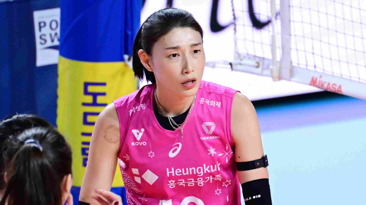 Reaksi Mengejutkan Orang Korea saat Tahu Kim Yeon-koung Emosi saat Duel dengan Megawati Hangestri, Sebut Kalau Megatron ..
            - galeri foto