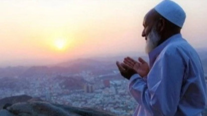 Doa Jelang Pensiun, Ikhtiar Luasnya Rezeki di Hari Tua