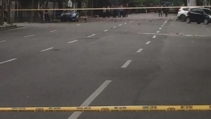 Istri Ketahuan Selingkuh, Suami Diseret 200 Meter dengan Mobil hingga Patah Kaki