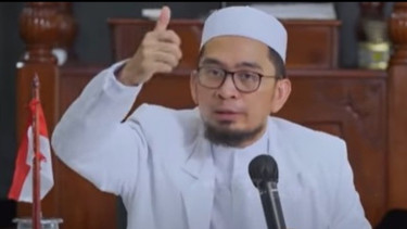 Inilah Amalan yang Sangat Ampuh untuk Menuntaskan Rezeki Seret hingga Jeratan Utang ala Ustaz Adi Hidayat