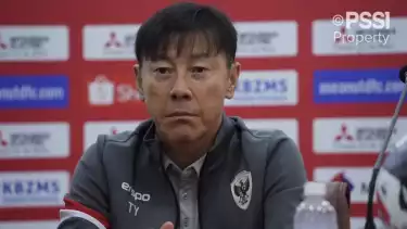 Suporter Timnas Indonesia berbondong-bondong pasang badan untuk Shin Tae-yong