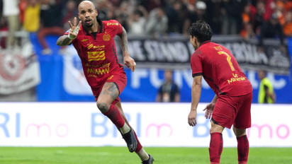 5 Momen Terbaik Liga 1 Pekan Ini, Persija Kembali Ke JIS hingga 12 Pemain PSM di Lapangan