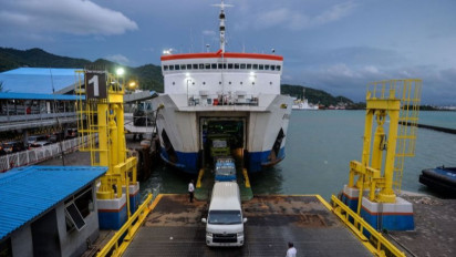 Menhub Batasi Angkutan Barang Selama Nataru, Prioritaskan Kendaraan Penumpang di Merak-Bakauheni