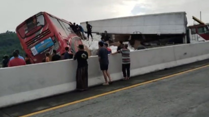 Kecelakaan Bus Pariwisata di Tol Pandaan - Lawang, Malang, 4 Orang Tewas