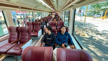 Libur Nataru, Pelanggan KAI Dimanjakan dengan Kereta Panoramic di KA Mutiara Timur