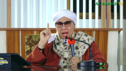 Apakah Meminta Air Doa ke Ustaz Termasuk Syirik atau Tidak? Begini Penjelasan dari Buya Yahya, Ternyata Hukumnya...
