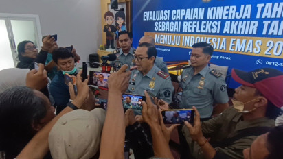 Jelang Pergantian Tahun, Imigrasi Tanjung Perak Deportasi 36 WNA, Didominasi Warga Tiongkok