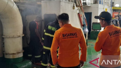 Kapal Roro KMP Mulia Nusantara Terbakar di Perairan Telaga Punggur Batam