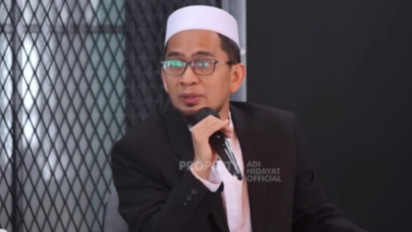 Jumat Terakhir di Tahun 2024, Mari Lakukan Empat Amalan Istimewa Ini, Saran Ustaz Adi Hidayat