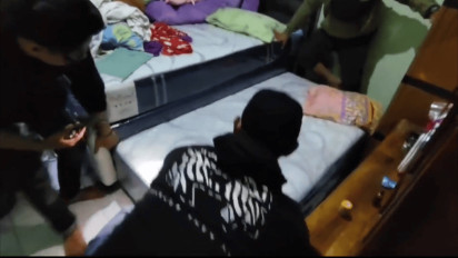 Pembacok Mahasiswa Makassar Ditangkap Sembunyi di Kolong Kasur