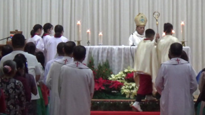 Pesan Uskup Fransiscus Nipa Kepada Jemaat Katolik Di Hari Natal